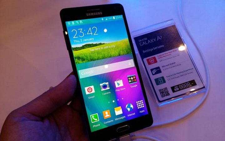 Samsung представила самый тонкий в своей истории смартфон — Galaxy A7
