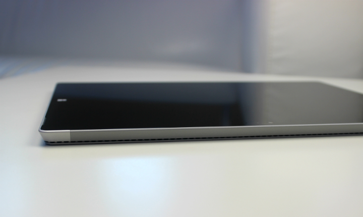 Боковые грани Surface Pro 3