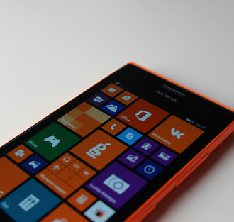 Обзор Nokia Lumia 735 – о селфи-смартфоне замолвите слово 
