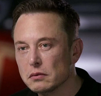 Илон Маск показал, как Tesla Bot вкалывает вместо человека. Их разоблачили через 3 минуты