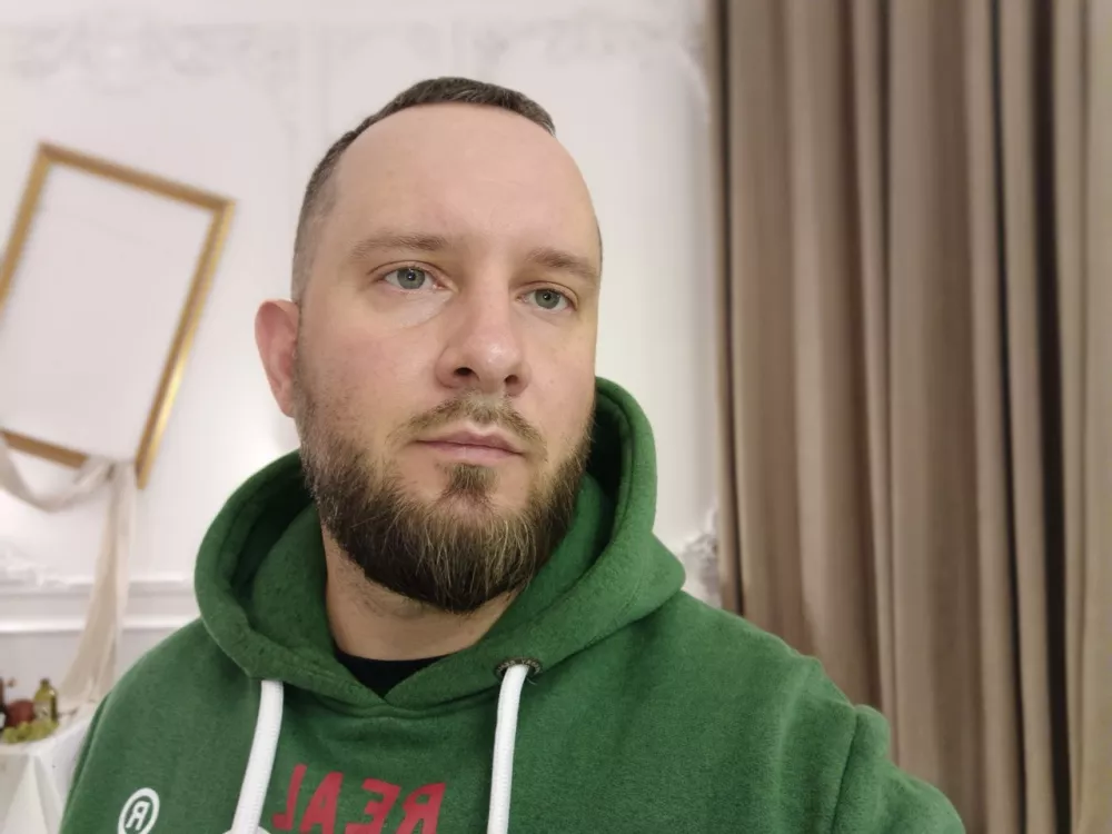 Портретный режим (искусственный свет) Портретный режим (искусственный свет)