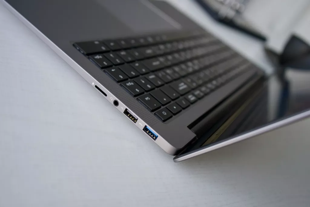 HIPER EXPERTBOOK HIPER EXPERTBOOK