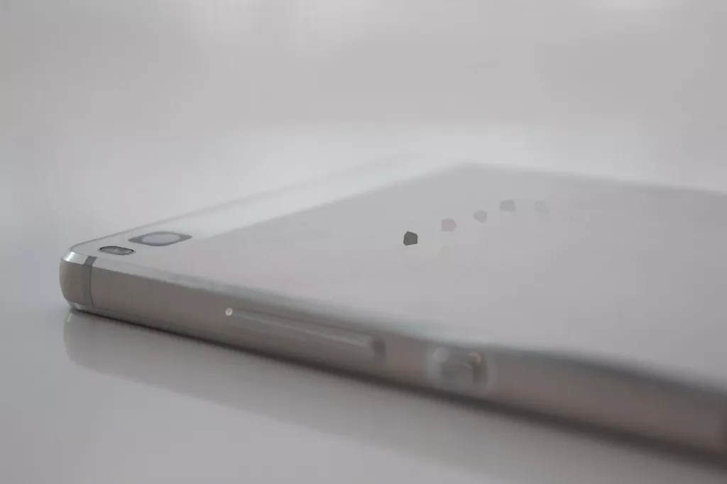 Первый взгляд на Huawei P8 Первый взгляд на Huawei P8