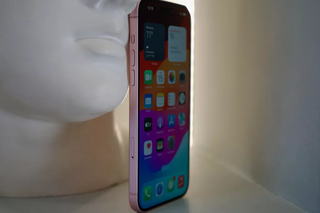 iPhone 15 Plus iPhone 15 Plus