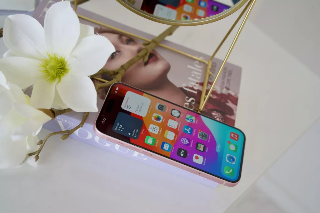 iPhone 15 Plus iPhone 15 Plus