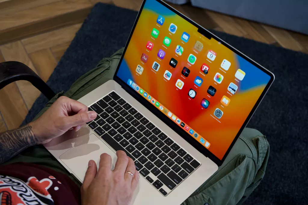 MacBook Air на M2 (2023) MacBook Air на M2 (2023)