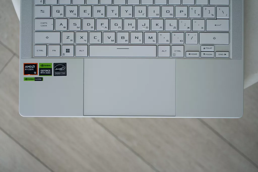 ASUS ROG Zephyrus G14 GA403U ASUS ROG Zephyrus G14 GA403U