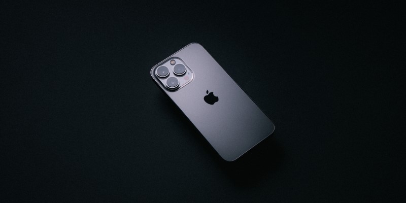 Apple заставили изменить комплектацию iPhone 13. Забота об экологии отменяется?