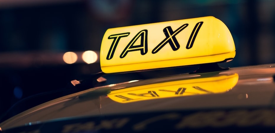 Таксист рассказал, как «Яндекс» превратил такси в маршрутку. Пассажирам выгодно, а у водителей сплошные убытки