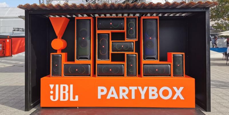 JBL PartyBox: серия беспроводной акустики для самых шумных вечеринок