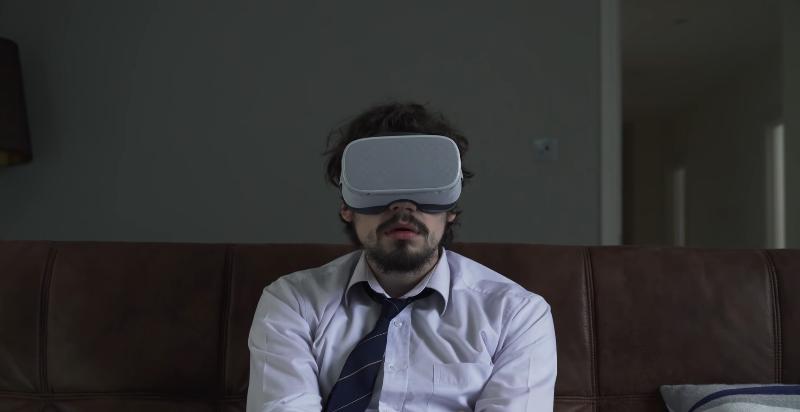 PVR Iris — первый в мире VR-шлем с библиотекой порно