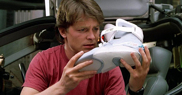 Будущее отменяется: самые футристичные кроссовки Nike лишатся своей магии